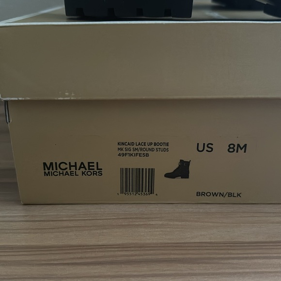 Michael Kors Kincaid lace up bootie - Picture 7 of 7